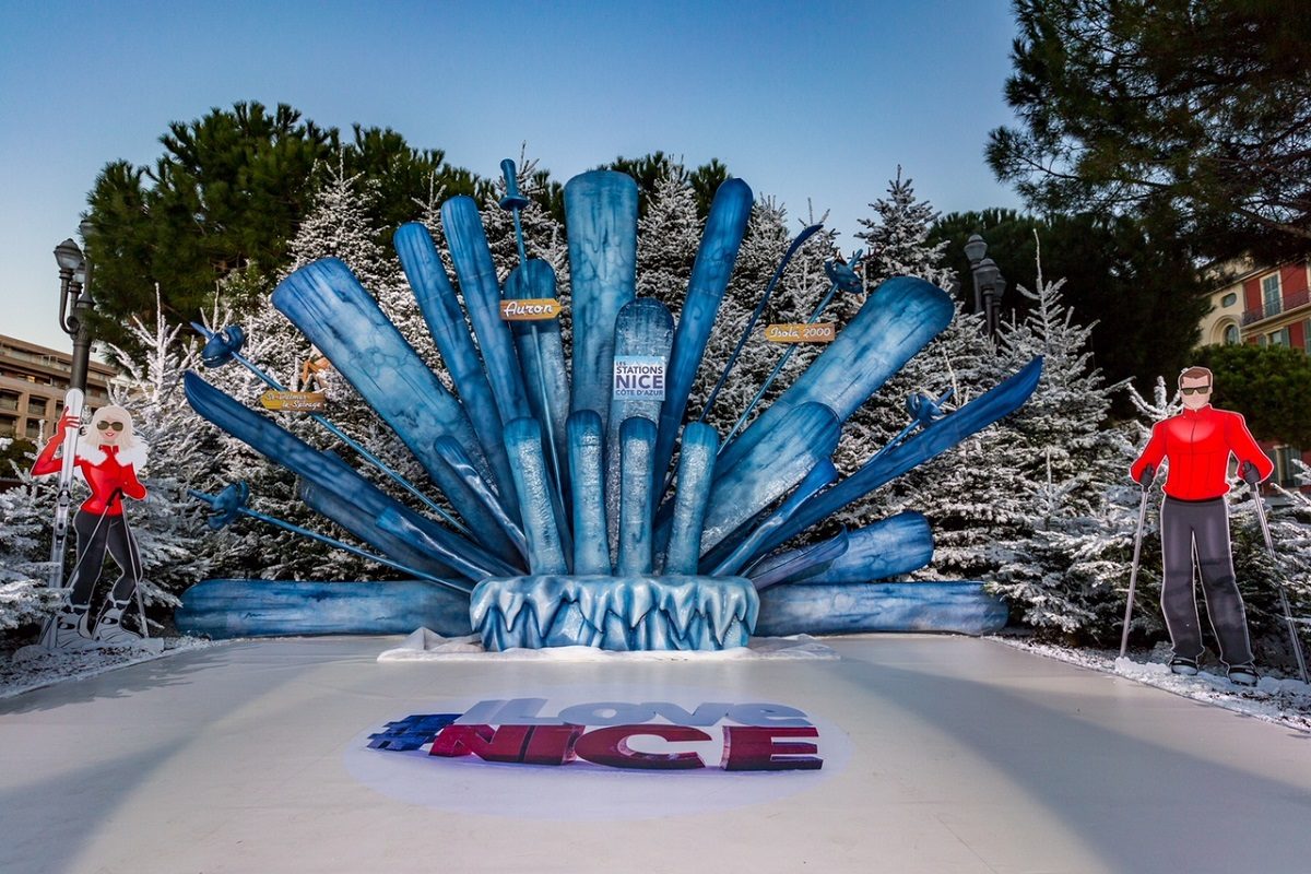 Un décor glacé en plein cœur de la Place Masséna